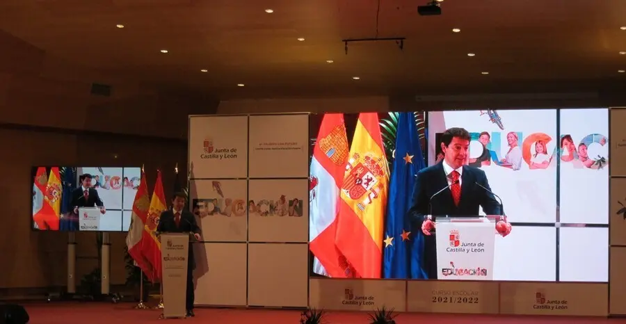 El presidente de la Junta de Castilla y Le&oacute;n, en la inauguraci&oacute;n del curso 2021-2022 de las ense&ntilde;anzas escolares no universitarias.