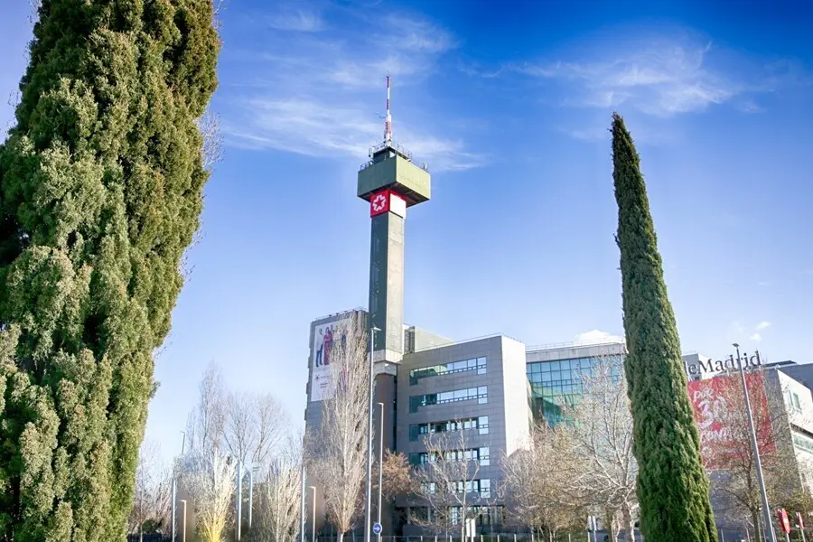 Archivo - Imagen de recurso del edificio de Telemadrid en la Calle de Paseo del Pr&iacute;ncipe, en la Ciudad de la Imagen.