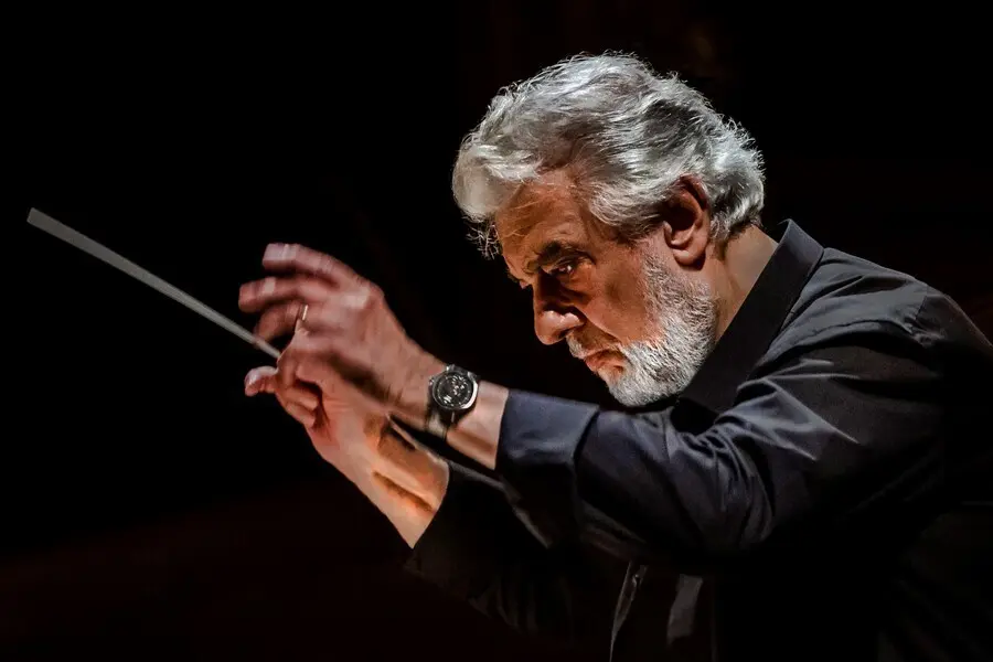 Archivo - El cantante y director de orquesta Pl&aacute;cido Domingo