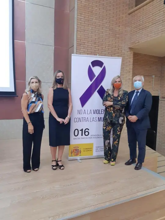 Acto en la UAL sobre trata de seres humanos