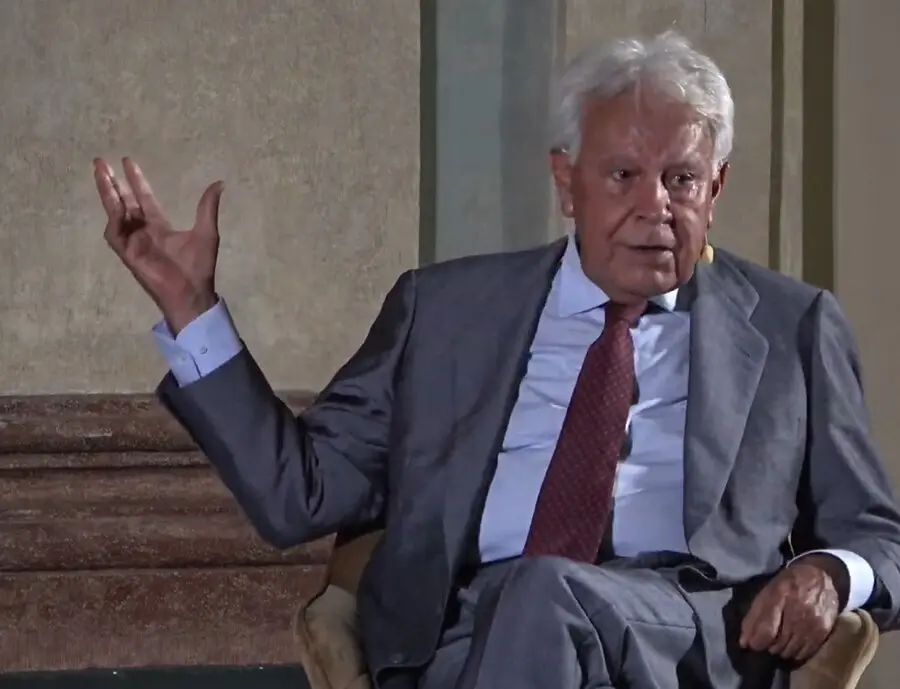 Felipe Gonz&aacute;lez, durante su intervenci&oacute;n en C&aacute;diz en el ciclo 'Reencuentros' de la Fundaci&oacute;n Cajasol.