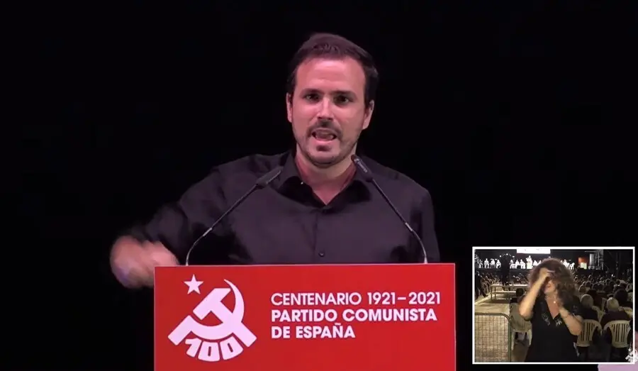 El ministro de Consumo, Alberto Garz&oacute;n, participa en las fiestas del PCE