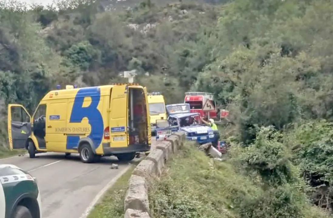 Vista del coche siniestrado en la prueba de motor en Llanes. / FOTO: LnE