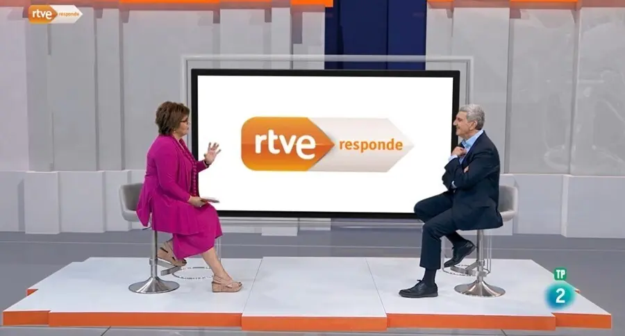 El presidente de RTVE, Jos&eacute; Manuel P&eacute;rez Tornero, es entrevistado por la Defensora de la Audiencia de RTVE, Mar&iacute;a Escario, en el programa de este domingo, 26 de septiembre de 2021, de 'RTVE: Responde', de La 2