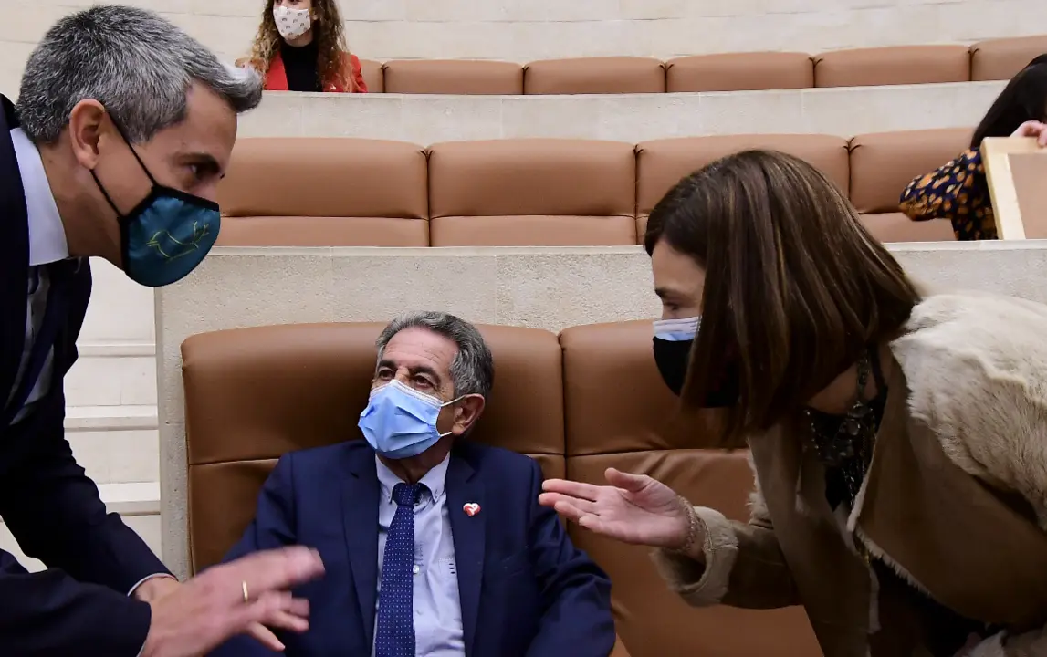 Zuloaga PSOE, Revilla PRC y Paula PRC. / ALERTA
