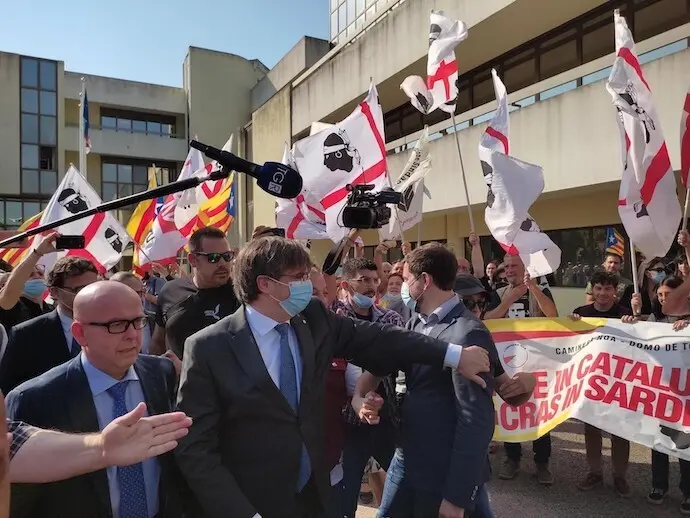 El expresidente de la Generalitat Carles Puigdemont llega al Tribunal de Apelaci&oacute;n de Sassari (Italia) para declarar
REMITIDA / HANDOUT por CONSELL PER LA REP&Uacute;BLICA