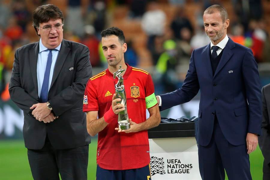 UEFA Nations League. España lucha hasta el final pero cae con un polémico gol de - MEDIA - Álbum - ALERTA El Diario de Cantabria