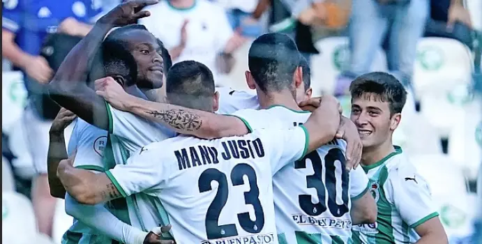 El Racing busca en Badajoz su primera victoria fuera de Los Campos de Sport. / Hardy