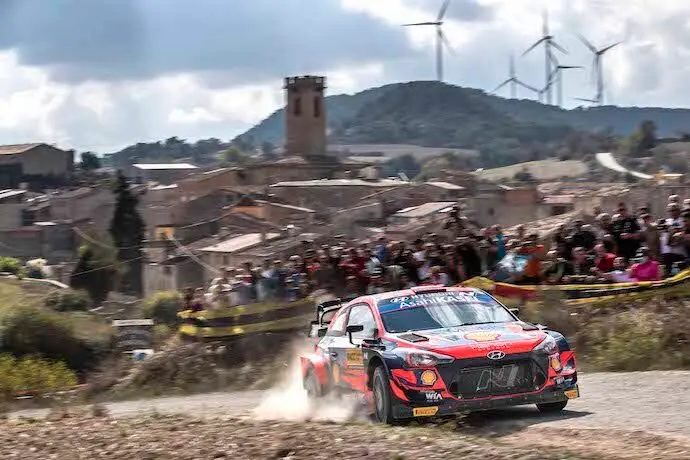 El espa&ntilde;o Dani Sordo, a los mandos de su Hyundai. / AUSTRAL