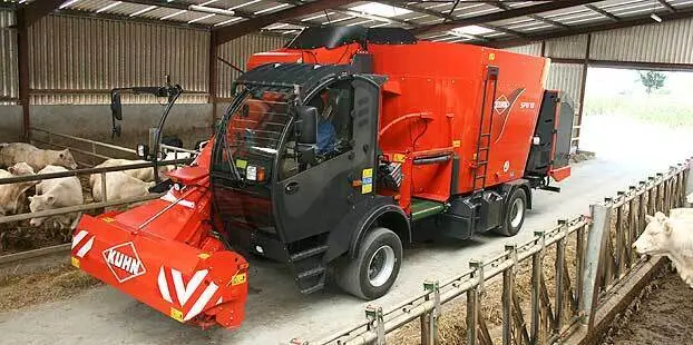 Carro mezclador agr&iacute;cola.