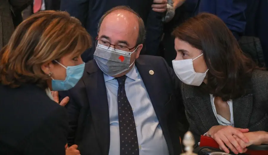 La Fiscal General del Estado, Dolores Delgado; el ministro de Cultura y Deporte, Miquel Iceta; y la ministra de Justicia, Pilar Llop,