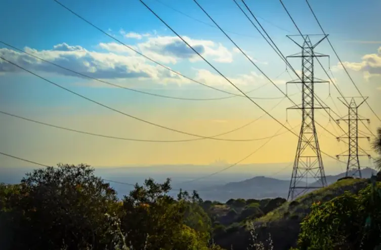 Tendido el&eacute;ctrico.