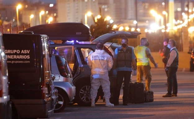 La Guardia Civil investiga desde esta tarde el caso en Torrevieja. / EFE/MORELL