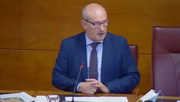 El director general de MARE, Jos&eacute; Mar&iacute;a D&iacute;az durante su intervenci&oacute;n en la Comisi&oacute;n de Investigaci&oacute;n. / ALERTA