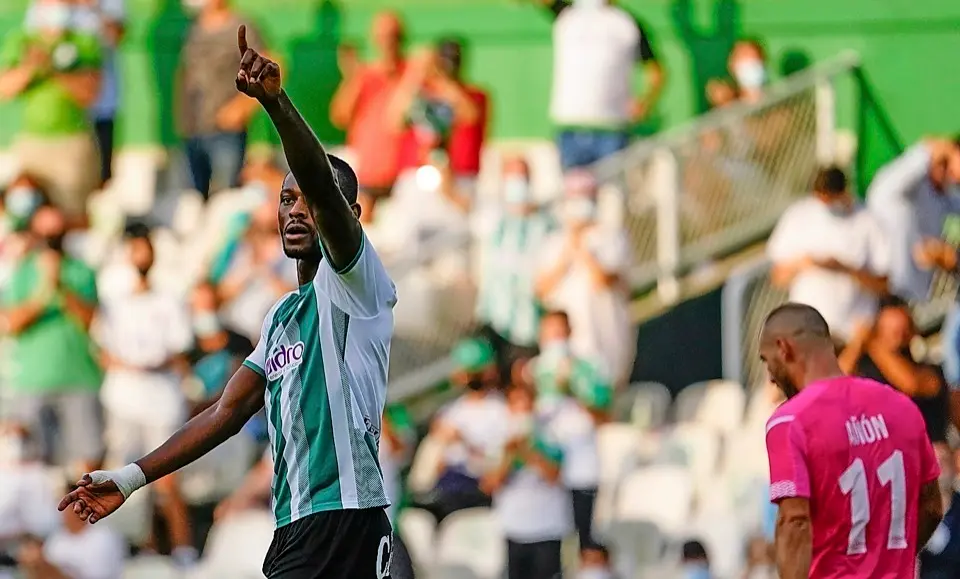 Cedric conf&iacute;a en que no le sancionen con m&aacute;s de un partido. / Hardy