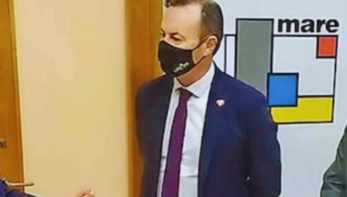 El consejero del PRC, Guillermo Blanco durante una visita a las instalaciones de MARE. / ALERTA