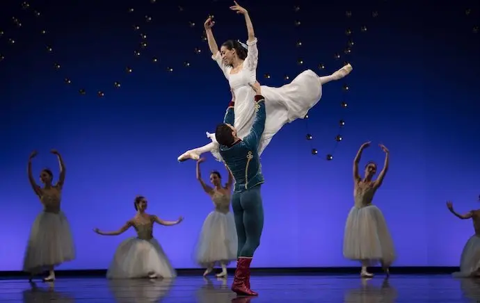 Vuelve a bailar 'El Cascanueces' en el Palacio. / ALERTA