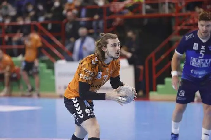 Mart&iacute; Villoria durante el partido contra el Benidorm.