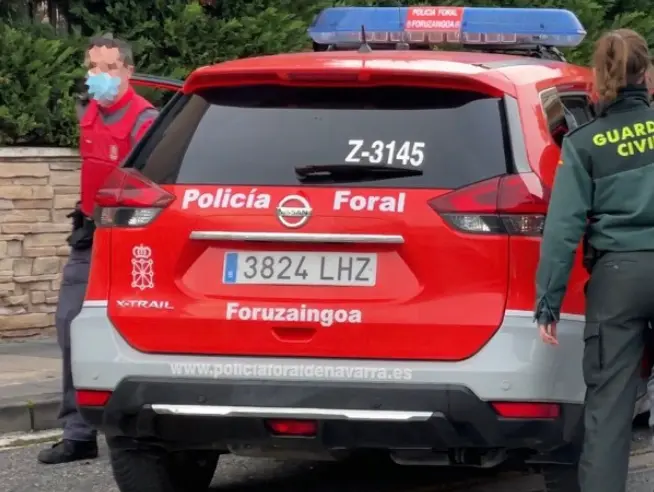 Polic&iacute;a Foral.