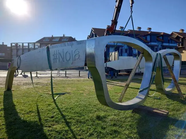 Las gafas gigantes de Noja.