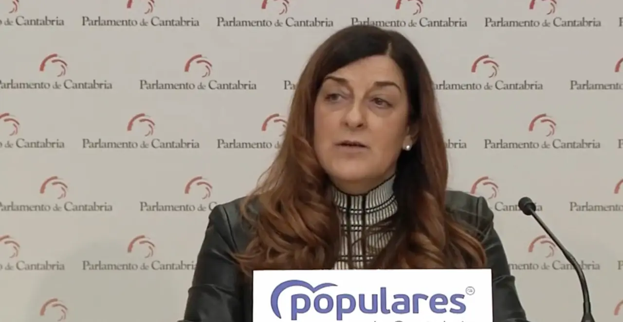 La presidenta del PP, M. S. de Buruaga.