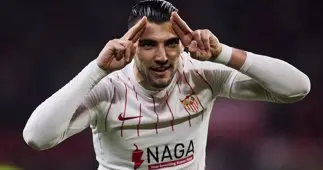 Rafa Mir celebra el segundo tanto del triunfo del Sevilla frente al Elche - Joaquin Corchero / AFP7 / Europa Press