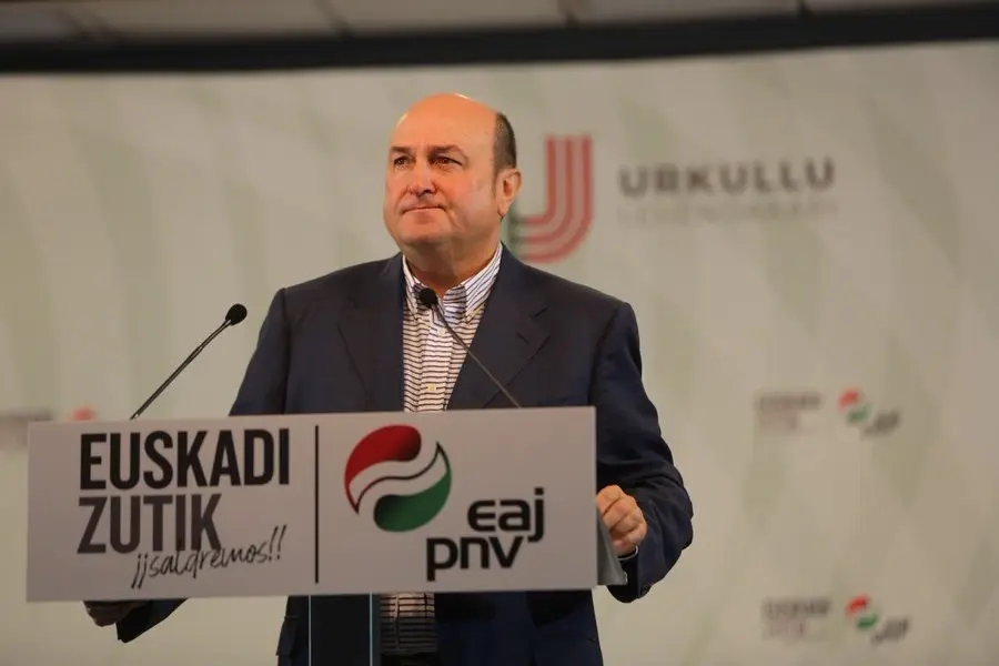 El representante del NV, Andoni Ortuzar. / AEE