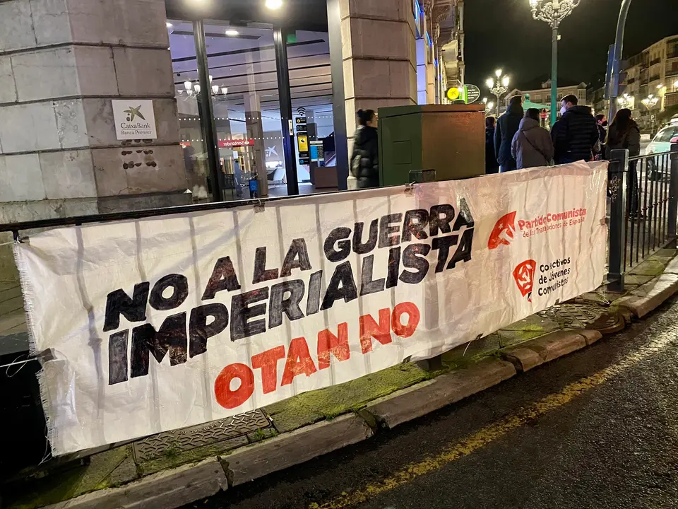 Por su parte, el Partido Comunista de los Trabajadores de Espa&ntilde;a (PCTE) y los Colectivos de J&oacute;venes Comunistas (CJC) han convocado dos concentraciones para denunciar "el estallido de la guerra imperialista" en Ucrania.