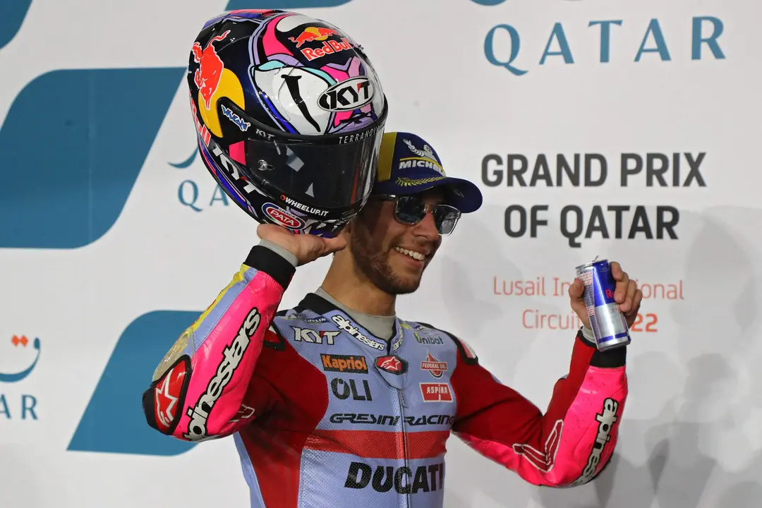 Bastianini celebra su primera victoria.KARIM JAAFAR AFP
