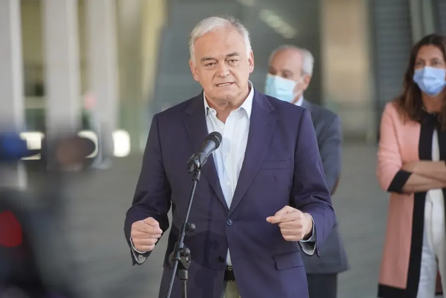 Esteban Gonz&aacute;lez Pons