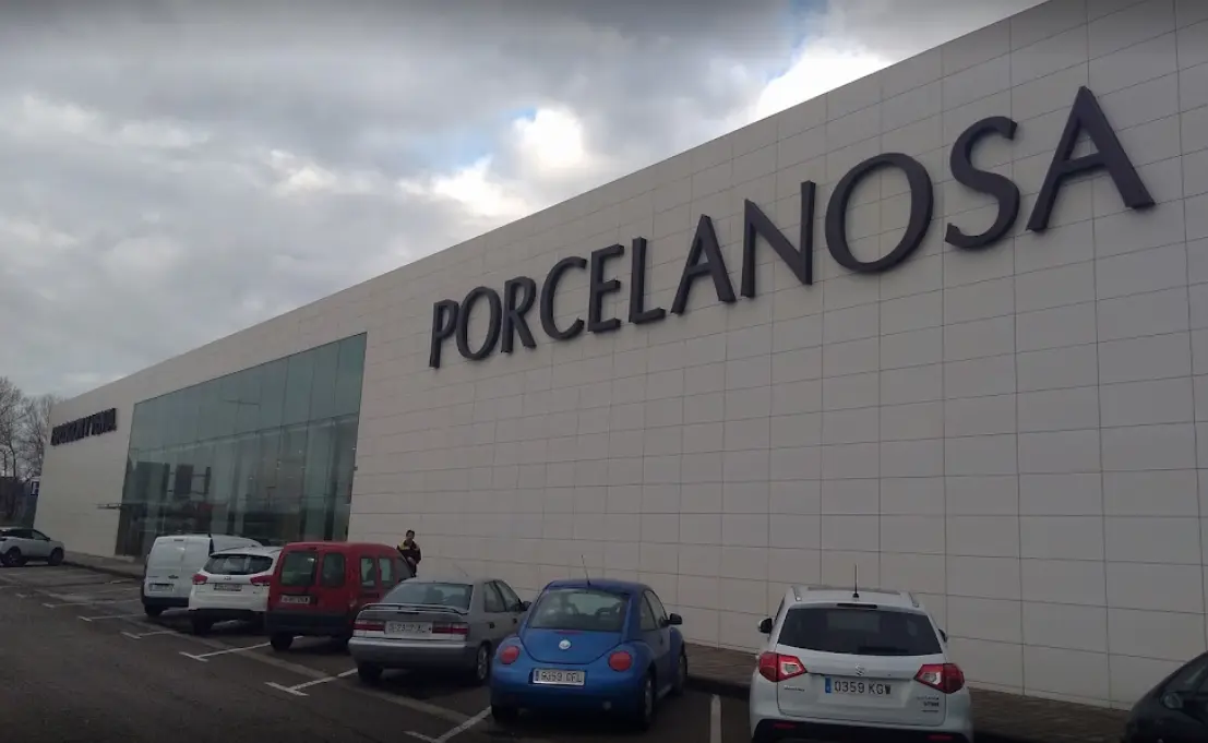 Sede de Porcelanosa en Santander. / ALERTA