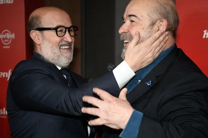 Javier C&aacute;mara y Antonio Resines durante la entrega de los Premios Fotogramas 2021 que se celebra en el Teatro Eslava, a 4 de abril de 2022, en Madrid (Espa&ntilde;a). La votaci&oacute;n del p&uacute;blico es la que elige todos los a&ntilde;os a los mejores actores y actrices del a&ntilde;o en las categor&iacute;as de cine, televisi&oacute;n y teatro, adem&aacute;s de la mejor pel&iacute;cula espa&ntilde;ola y la mejor serie.
CINE;TELEVISI&Oacute;N;ACTRIZ;ACTOR;GENTE
Jos&eacute; Oliva / Europa Press
04/4/2022