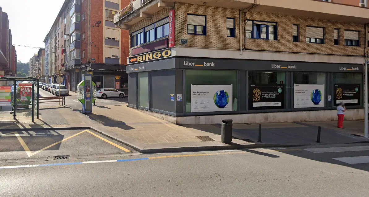Oficina de Unicaja en La Inmobiliaria. / ALERTA