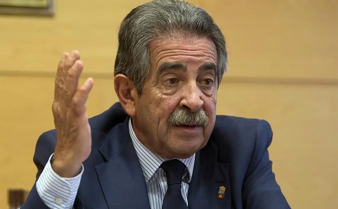 Miguel &Aacute;ngel Revilla.