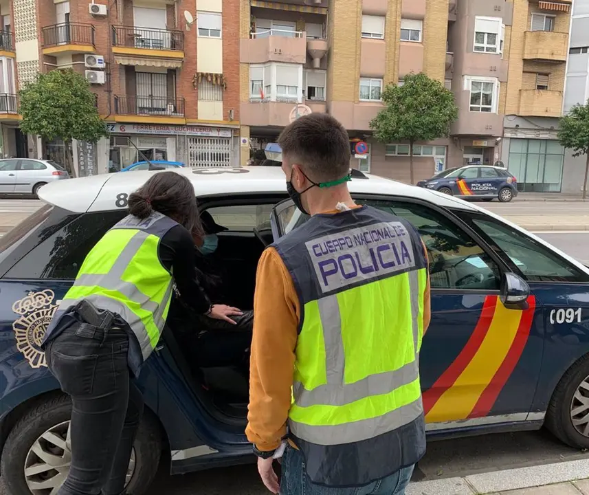 El juez ha decretado el ingreso inmediato en prisi&oacute;n del arrestado, que confes&oacute; el crimen ante la Polic&iacute;a.