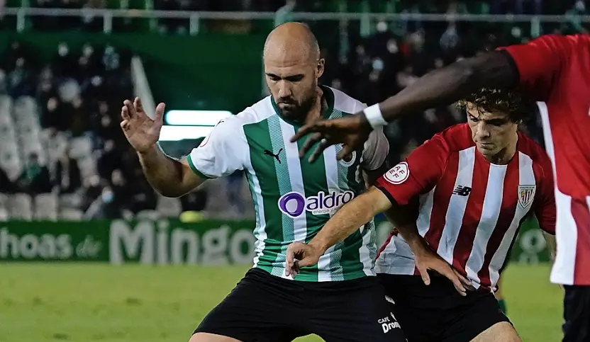 Unai Medina ha sido un fijo para Fern&aacute;ndez Romo. / HARDY