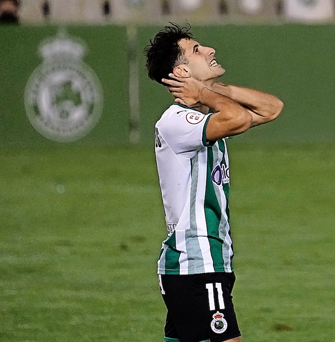 Marco Camus estrenar&aacute; renovaci&oacute;n en Ferrol. / Hardy