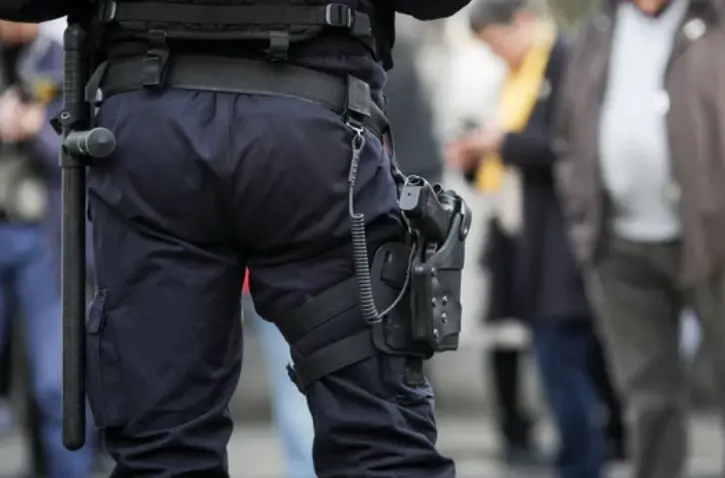El menor de 16 a&ntilde;os que se col&oacute; el pasado domingo en la sede central de la Polic&iacute;a Nacional.