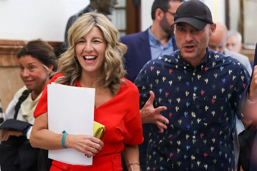 La vicepresidenta segunda del Gobierno, Yolanda D&iacute;az a su llegada esta tarde al hemiciclo del Congreso donde se celebra la &uacute;ltima sesi&oacute;n del Debate sobre el estado de la Naci&oacute;n. EFE/Kiko Huesca