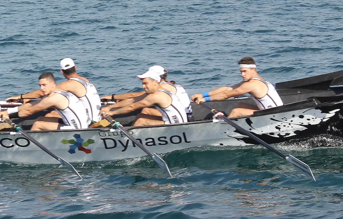 Los remeros de Pedre&ntilde;a disfrutar&aacute;n hoy de remar en casa.