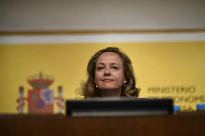 La vicepresidenta primera y ministra de Asuntos Econ&oacute;micos, Nadia Calvi&ntilde;o