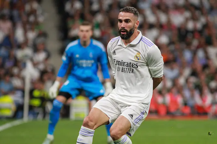 Daniel Carvajal, del Real Madrid, en acci&oacute;n durante el partido de f&uacute;tbol del Grupo F de la Liga de Campeones de la UEFA, disputado entre el Real Madrid y el Shakhtar Donetsk en el estadio Santiago Bernab&eacute;u el 5 de octubre de 2022, en Madrid, Espa&ntilde;a. AFP7 / E.P.