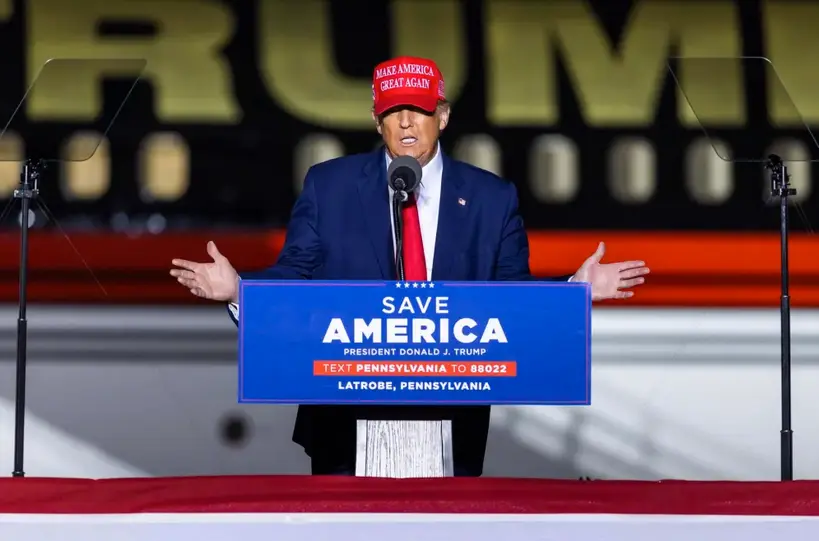 El expresidente de EE.UU. Donald Trump, en una fotograf&iacute;a de archivo. EFE/Jim Lo Scalzo