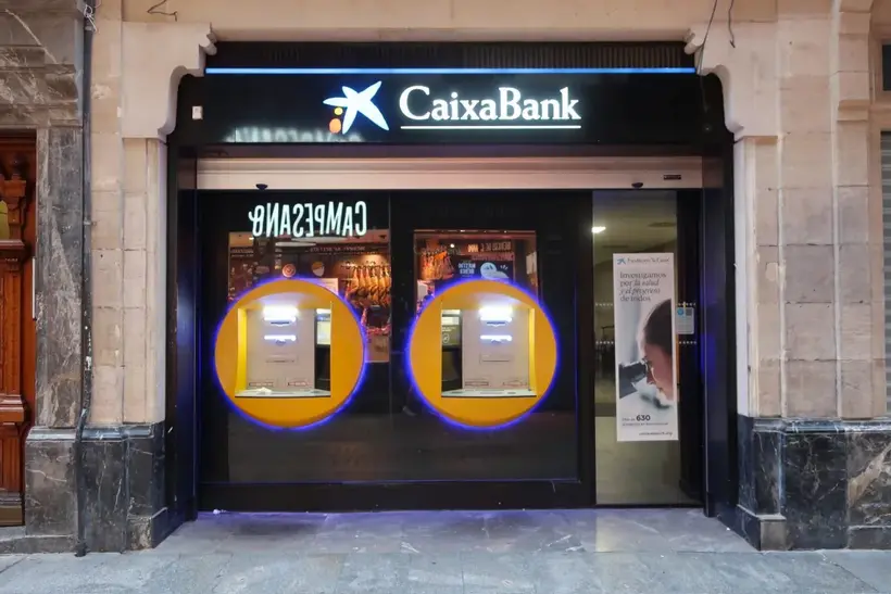 Cajero autom&aacute;tico de CaixaBank. EFE/Paloma Puente