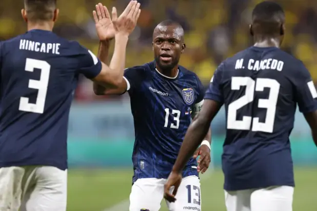 &Eacute;nner Valencia de Ecuador reacciona en un partido de la fase de grupos del Mundial de F&uacute;tbol. EFE/Esteban Biba