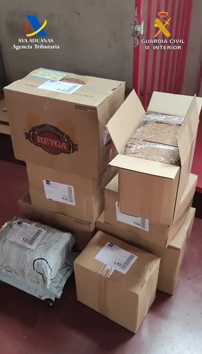 Tabaco de contrabando intervenido en la operaci&oacute;n &lsquo;Patr&oacute;n/Veneno'. E.P.