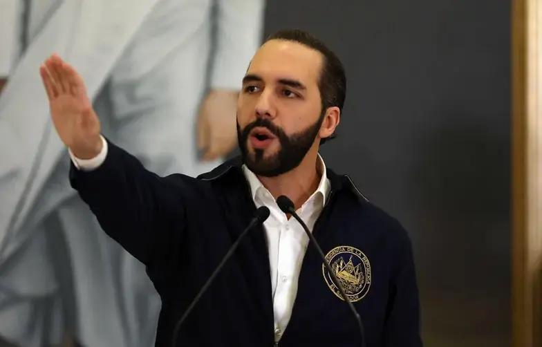 Imagen de archivo del presidente de El Salvador, Nayib Bukele habla en San Salvador (El Salvador). EFE/Miguel Lemus