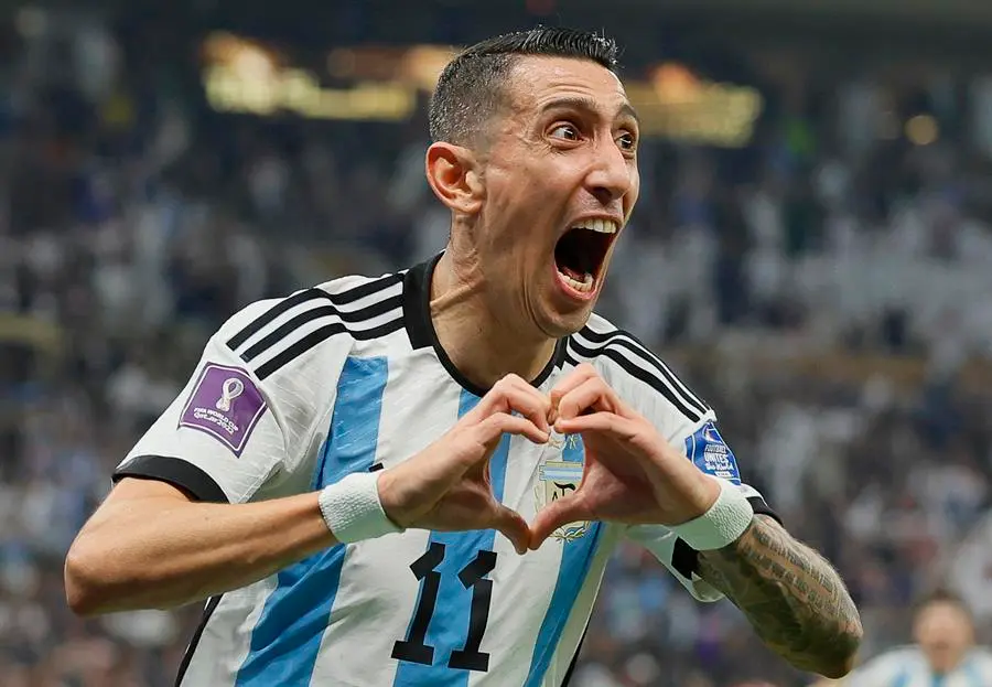 El jugador argentino &Aacute;ngel di Mar&iacute;a muestra su alegr&iacute;a despu&eacute;s de marcar el segundo gol de su selecci&oacute;n durante la Final del Mundial Qatar 2022 entre Argentina y Francia este domingo en el estadio Lusail en Lusail, Catar. EFE/ Ronald Wittek