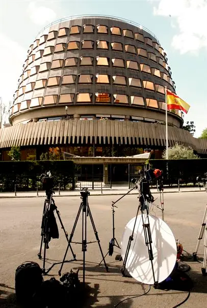 Fachada del Tribunal Constitucional, en Madrid, en una fotograf&iacute;a de archivo. EFE/Mondelo