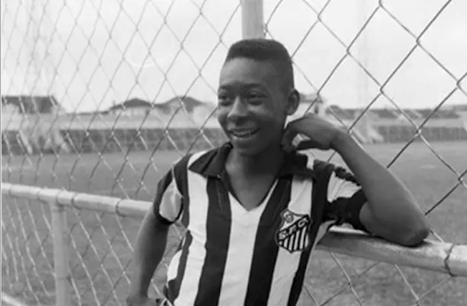 El astro Edson Arantes do Nascimento "Pel&eacute;".